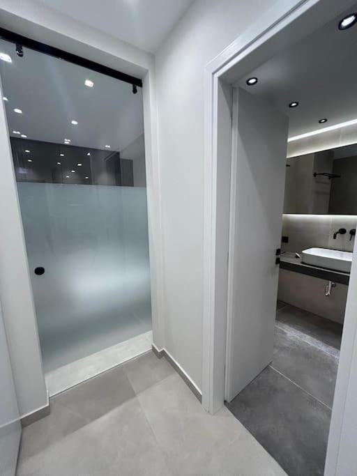 Bluemotion - Just Sleep Apartment พีเรียส ภายนอก รูปภาพ